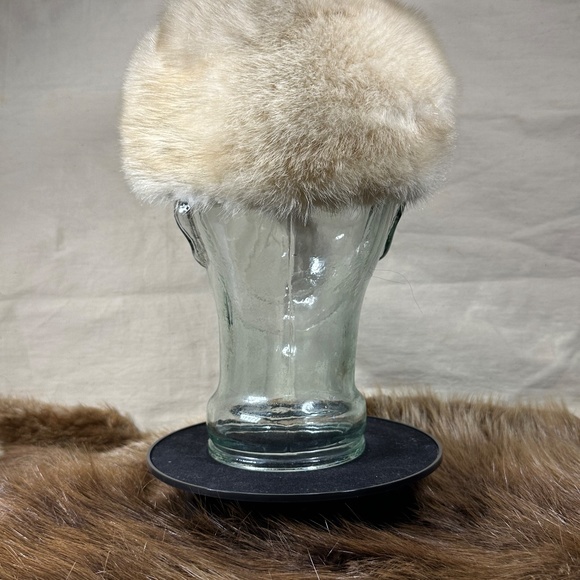 Creme Mink Hat - Picture 5 of 6